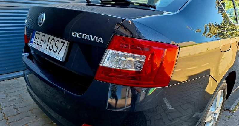 Skoda Octavia cena 33000 przebieg: 283000, rok produkcji 2014 z Czarne małe 46